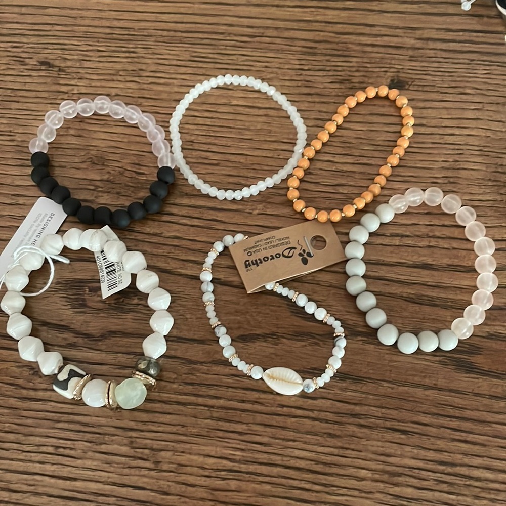 6 Stretchy bracelets